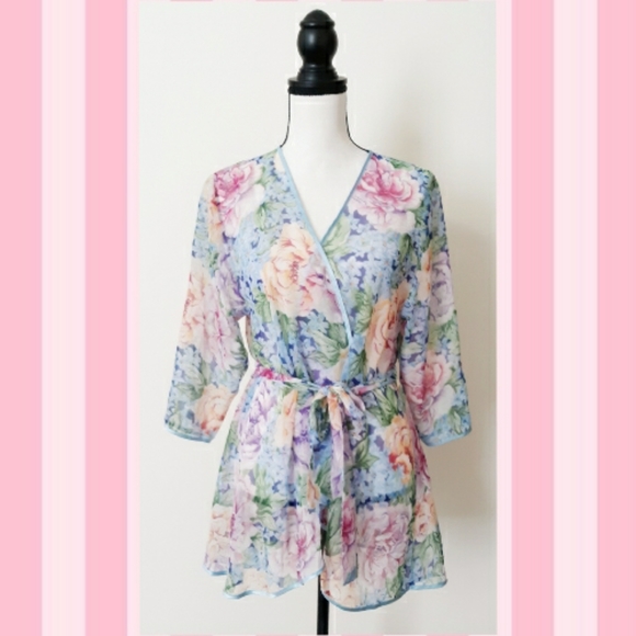 Victoria's Secret Other - VTG VS Robe S